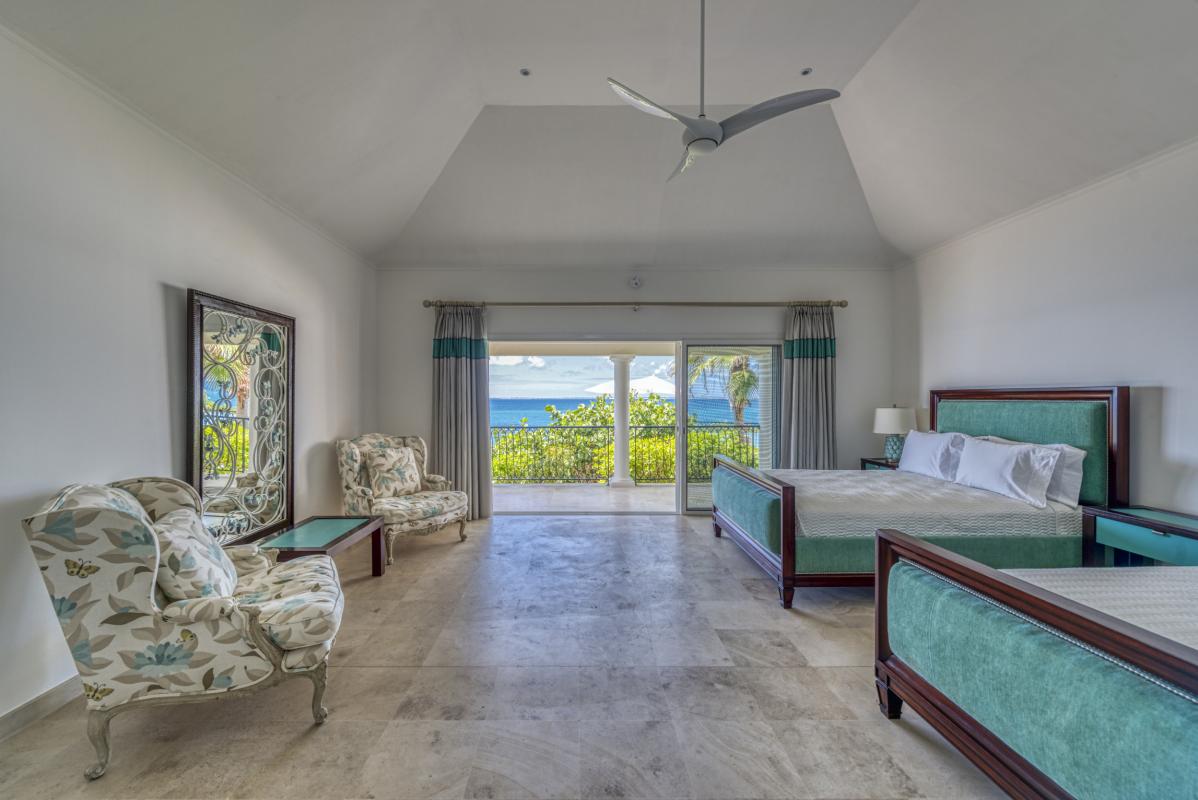 20 Location villa piscine vue mer Terres Basses Saint Martin_chambre 2